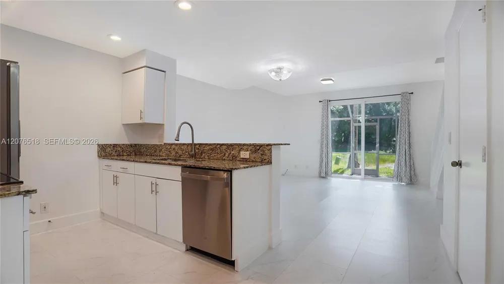 1492 Veracruz Ln #4-4 Weston, FL 33327