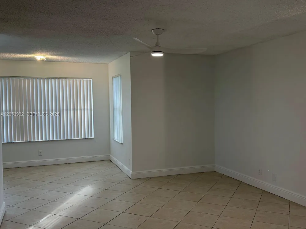 643 Vista Isles Dr #1812 Sunrise, FL 33325