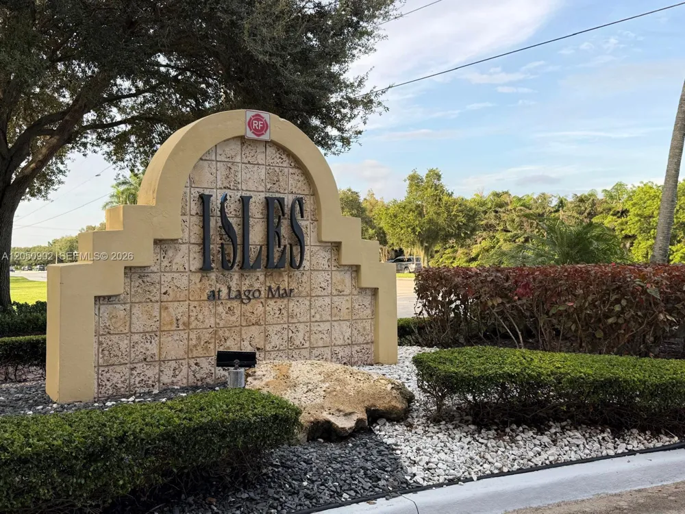 643 Vista Isles Dr #1812 Sunrise, FL 33325