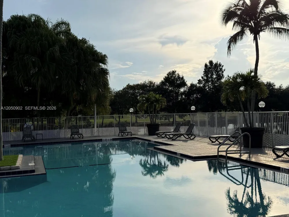 643 Vista Isles Dr #1812 Sunrise, FL 33325