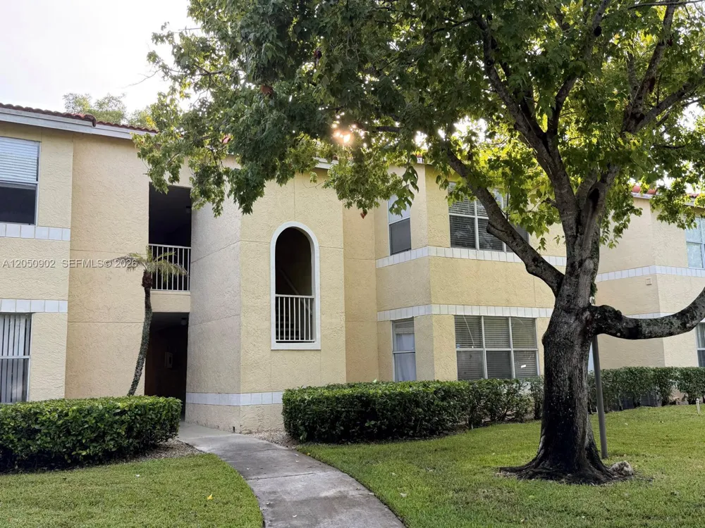 643 Vista Isles Dr #1812 Sunrise, FL 33325