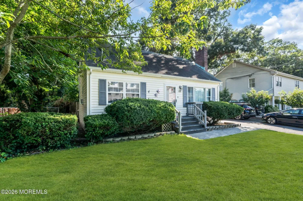 126 W Long Branch Avenue Ocean Gate, NJ 08740