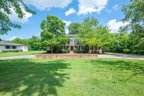 204 River Oaks Rd
