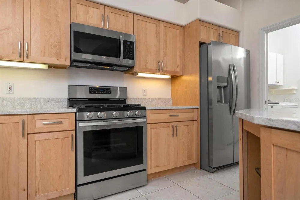 5249 FAR OAK CIRCLE Sarasota, FL 34238