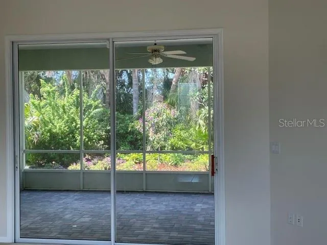 5249 FAR OAK CIRCLE Sarasota, FL 34238