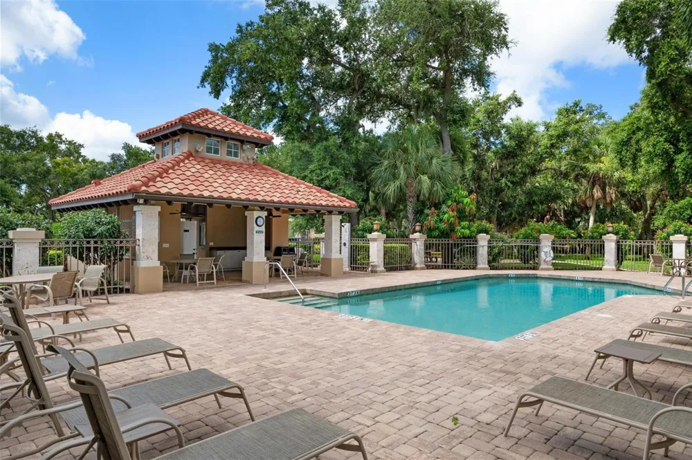 5249 FAR OAK CIRCLE Sarasota, FL 34238