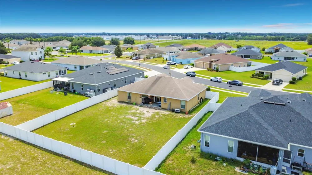 3722 FIELDSTONE CIRCLE Winter Haven, FL 33881