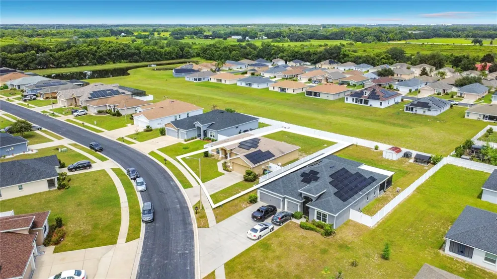 3722 FIELDSTONE CIRCLE Winter Haven, FL 33881