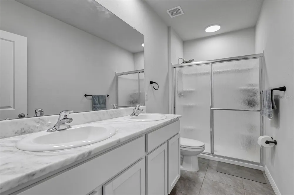 4015 BLUE BANKS LANE Bradenton, FL 34208