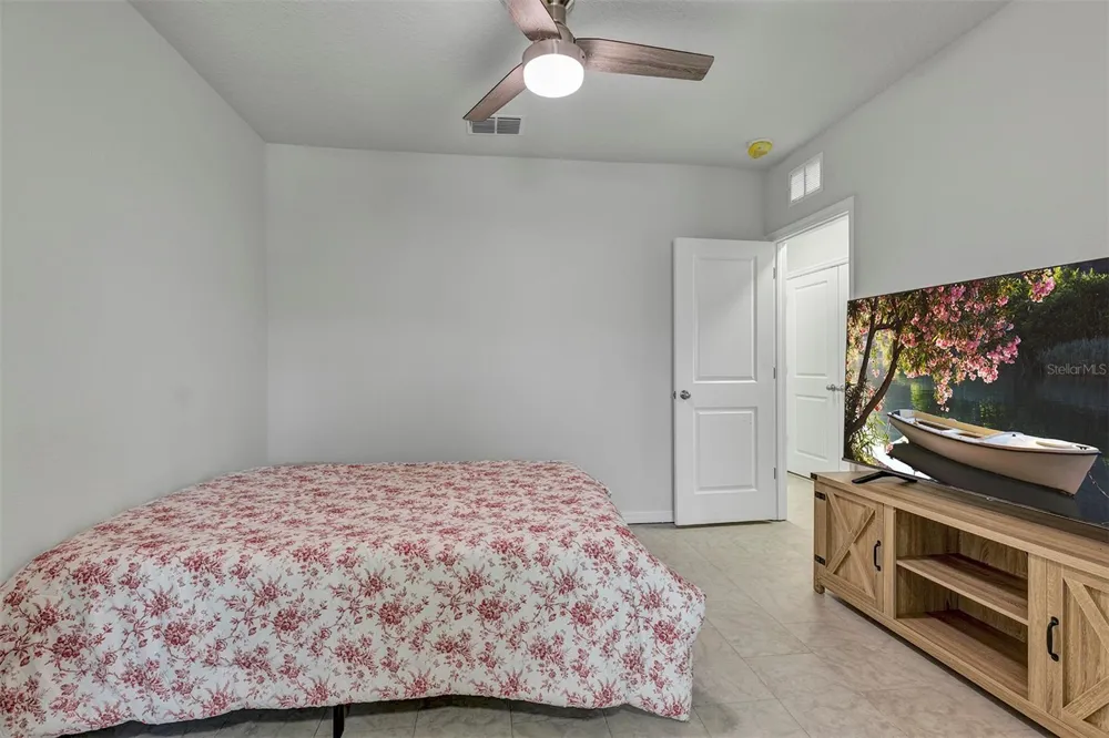 4015 BLUE BANKS LANE Bradenton, FL 34208
