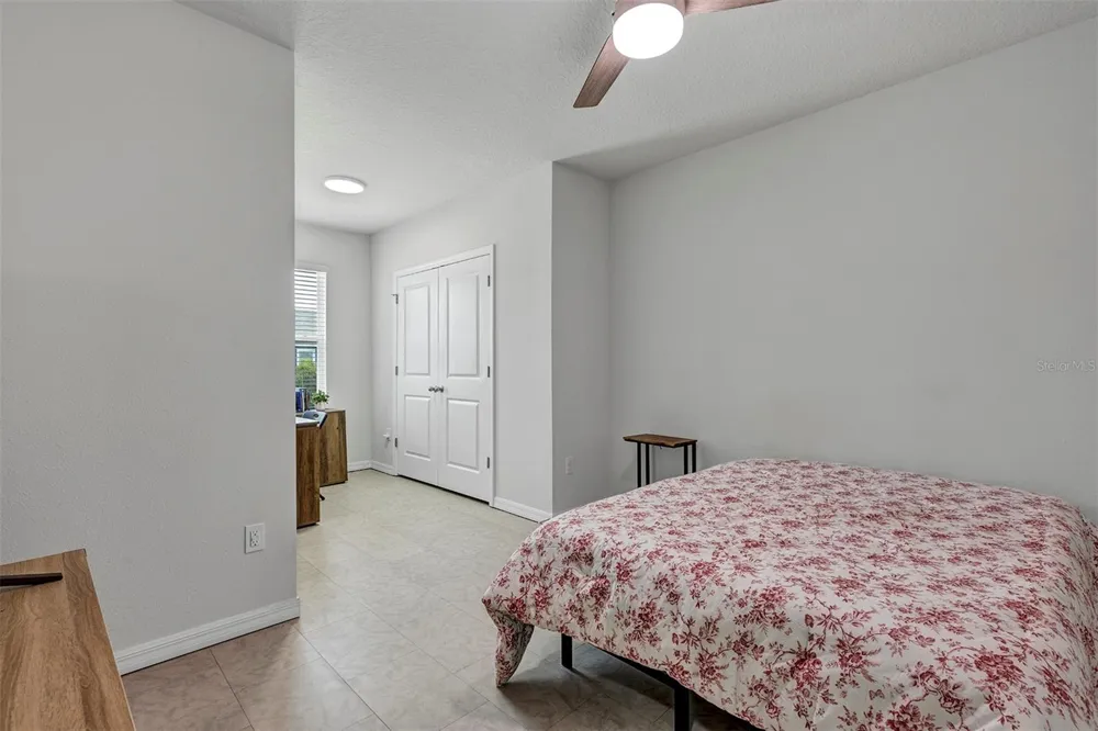 4015 BLUE BANKS LANE Bradenton, FL 34208
