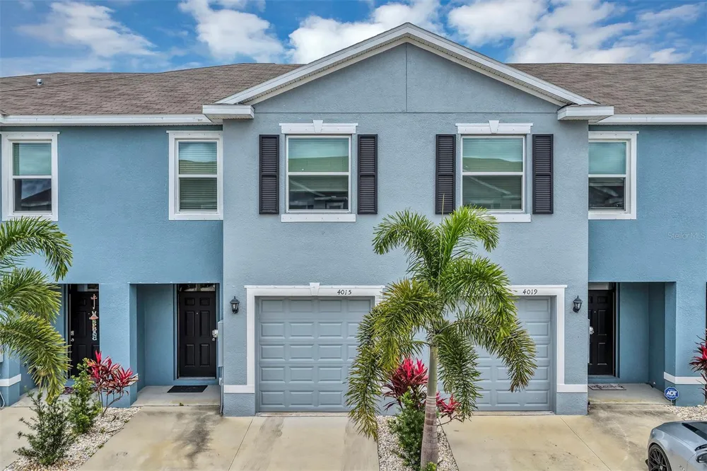 4015 BLUE BANKS LANE Bradenton, FL 34208