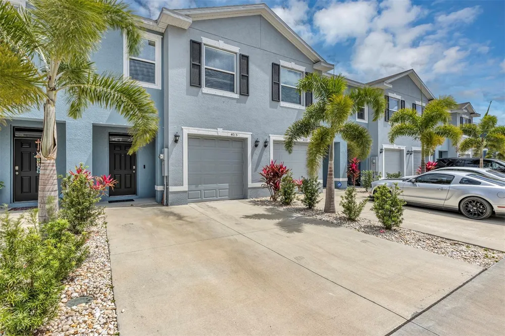 4015 BLUE BANKS LANE Bradenton, FL 34208