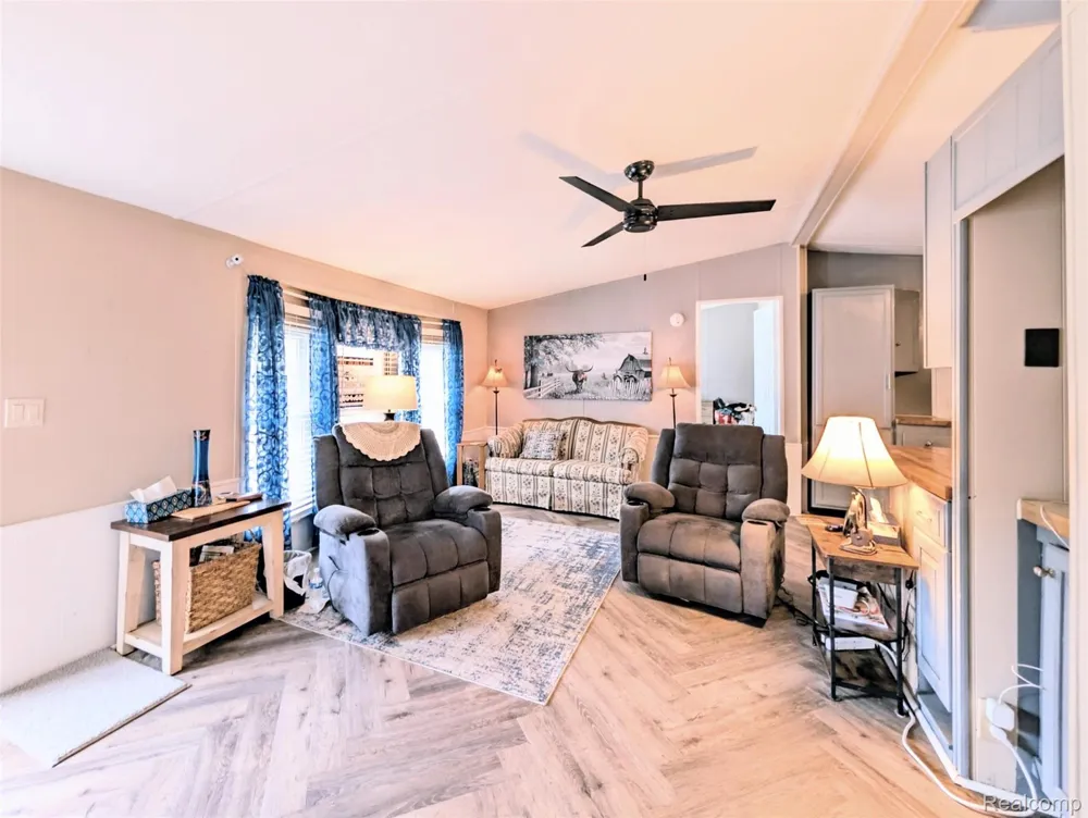 14314 Cedar Cove Drive Fenton City, MI 48430