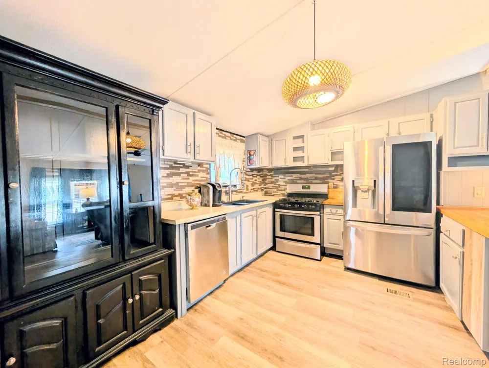 14314 Cedar Cove Drive Fenton City, MI 48430