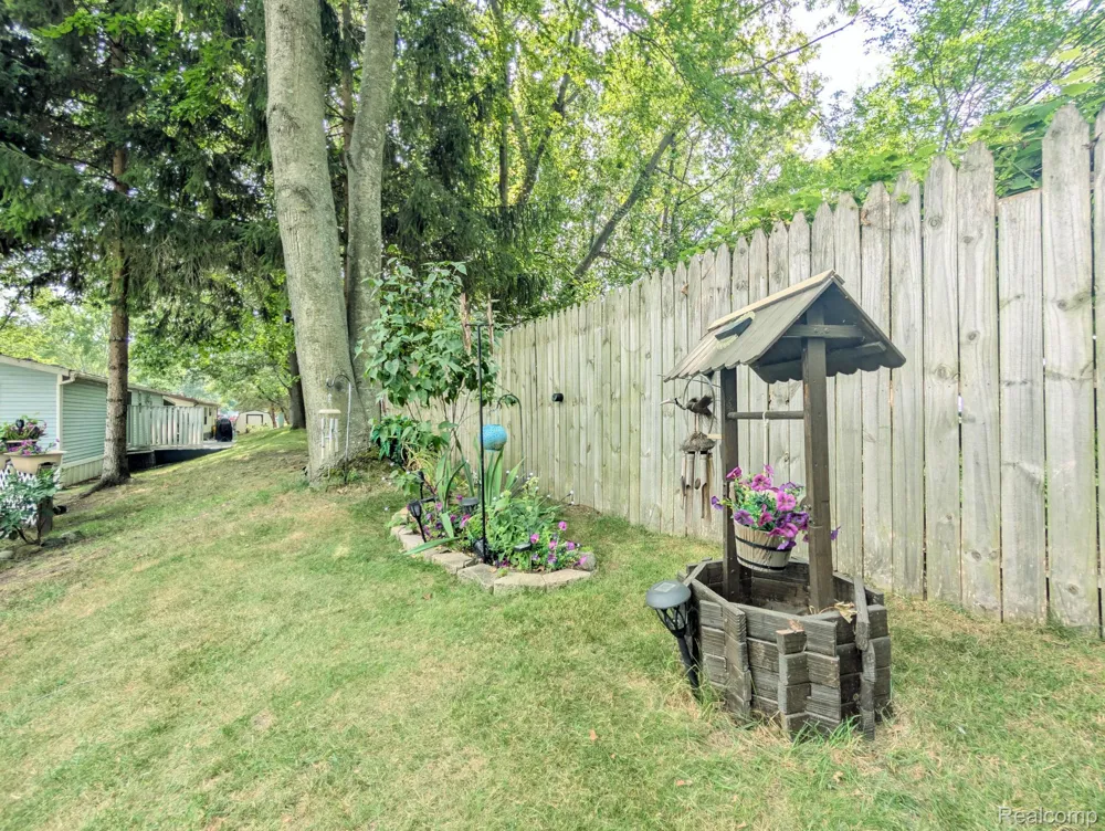 14314 Cedar Cove Drive Fenton City, MI 48430