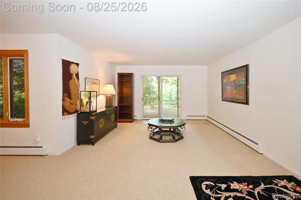 872 Dursley Road Bloomfield Charter Township, MI 48304