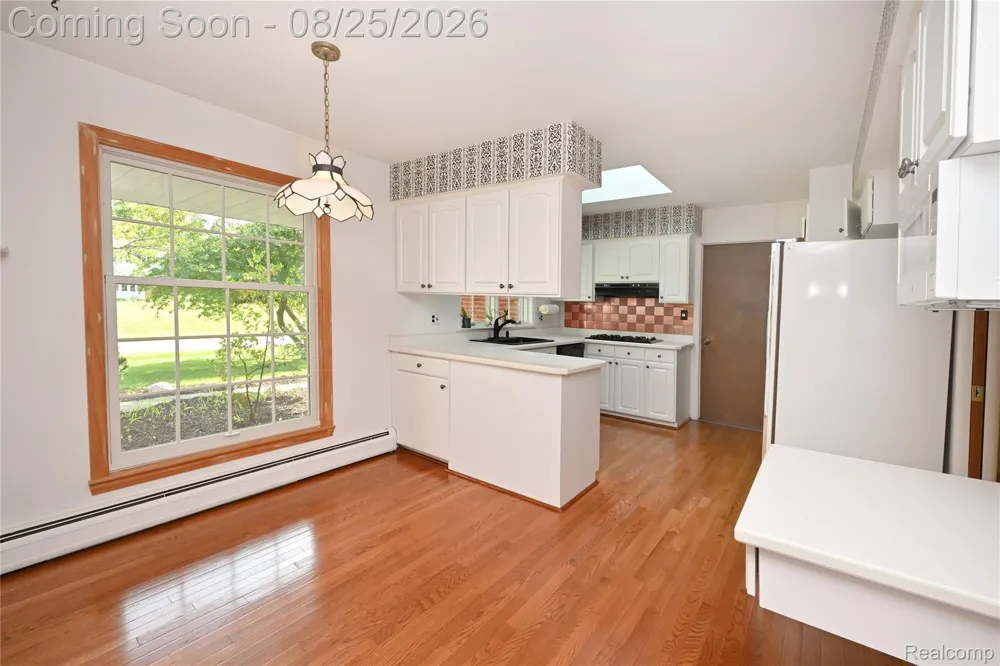 872 Dursley Road Bloomfield Charter Township, MI 48304