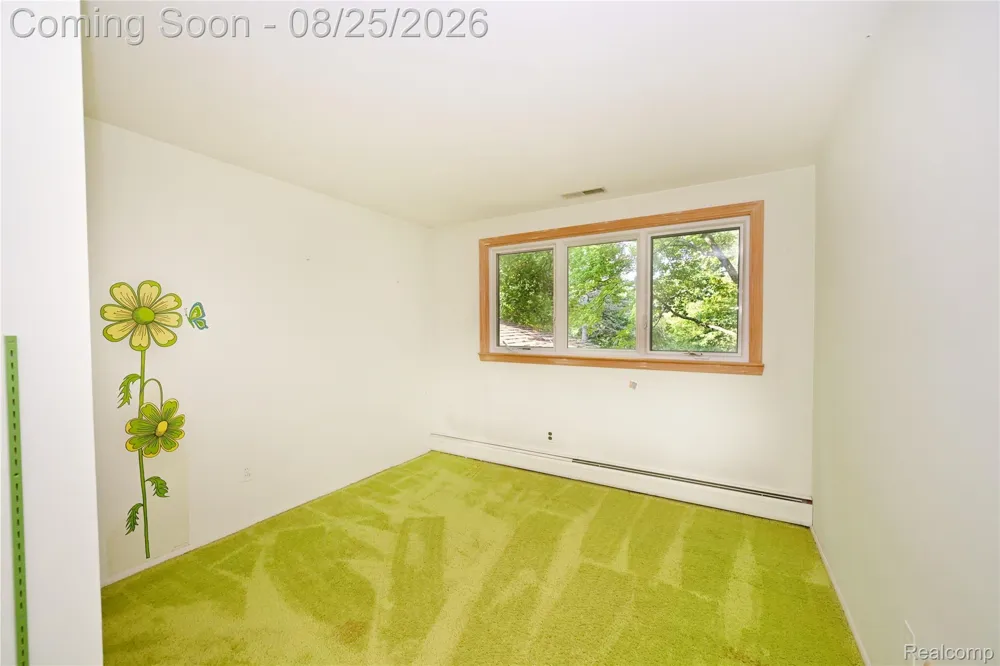 872 Dursley Road Bloomfield Charter Township, MI 48304