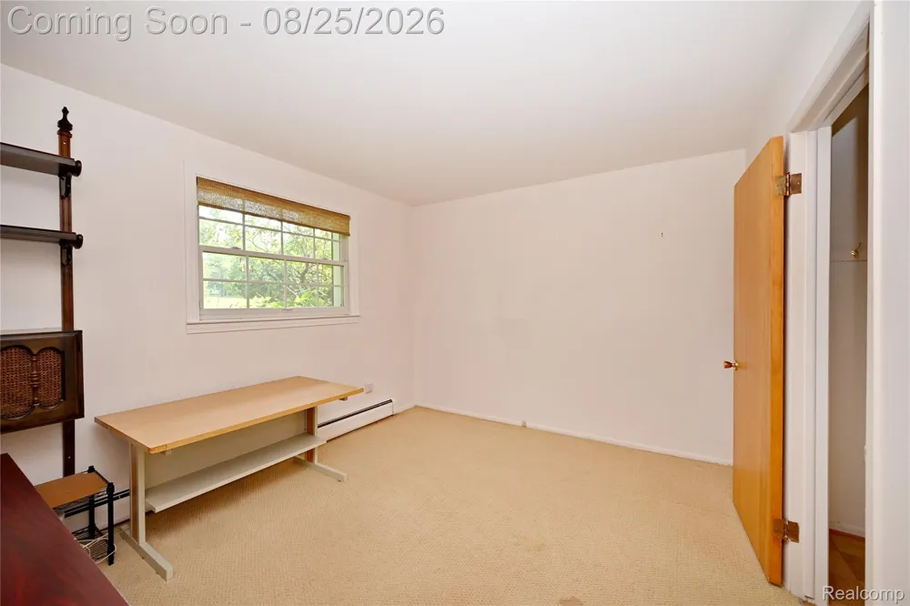 872 Dursley Road Bloomfield Charter Township, MI 48304