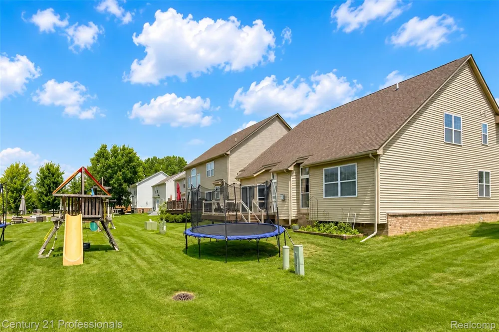 27089 Maxwell Court Novi City, MI 48374
