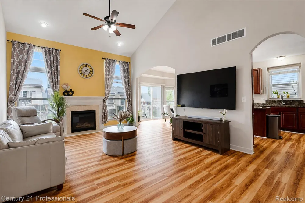 27089 Maxwell Court Novi City, MI 48374
