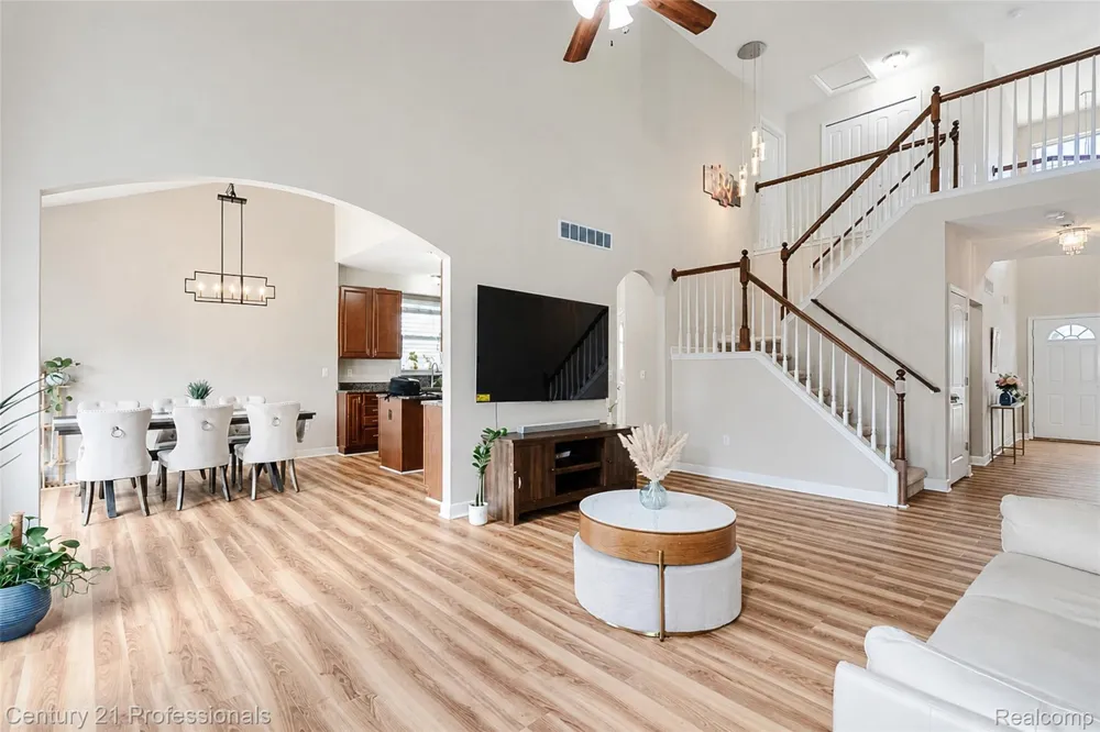 27089 Maxwell Court Novi City, MI 48374