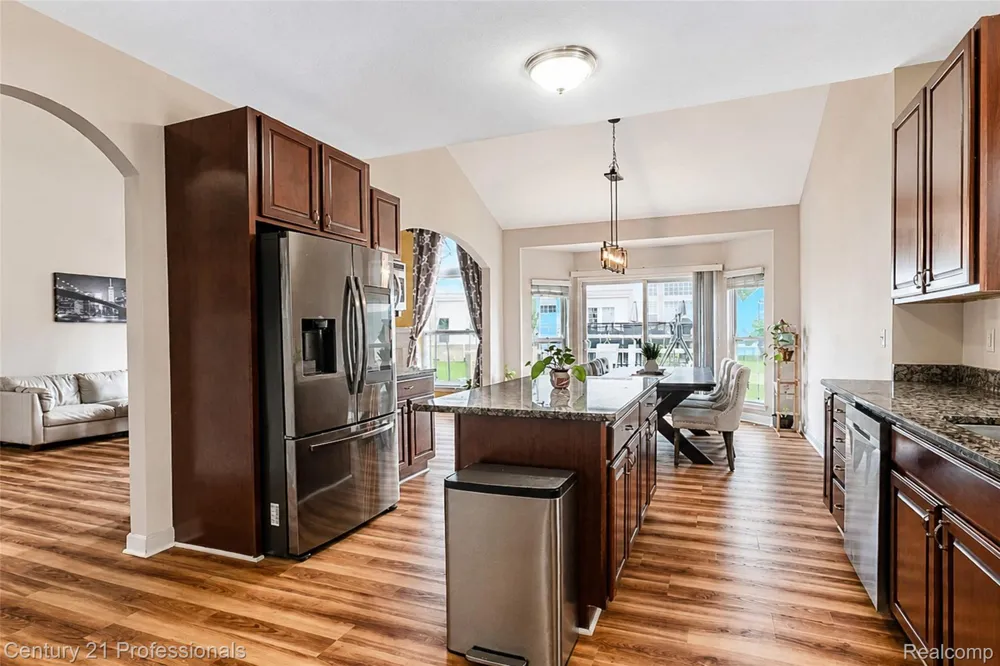 27089 Maxwell Court Novi City, MI 48374