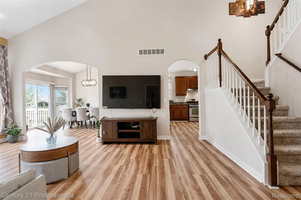 27089 Maxwell Court Novi City, MI 48374