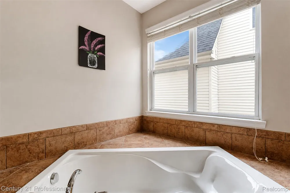 27089 Maxwell Court Novi City, MI 48374