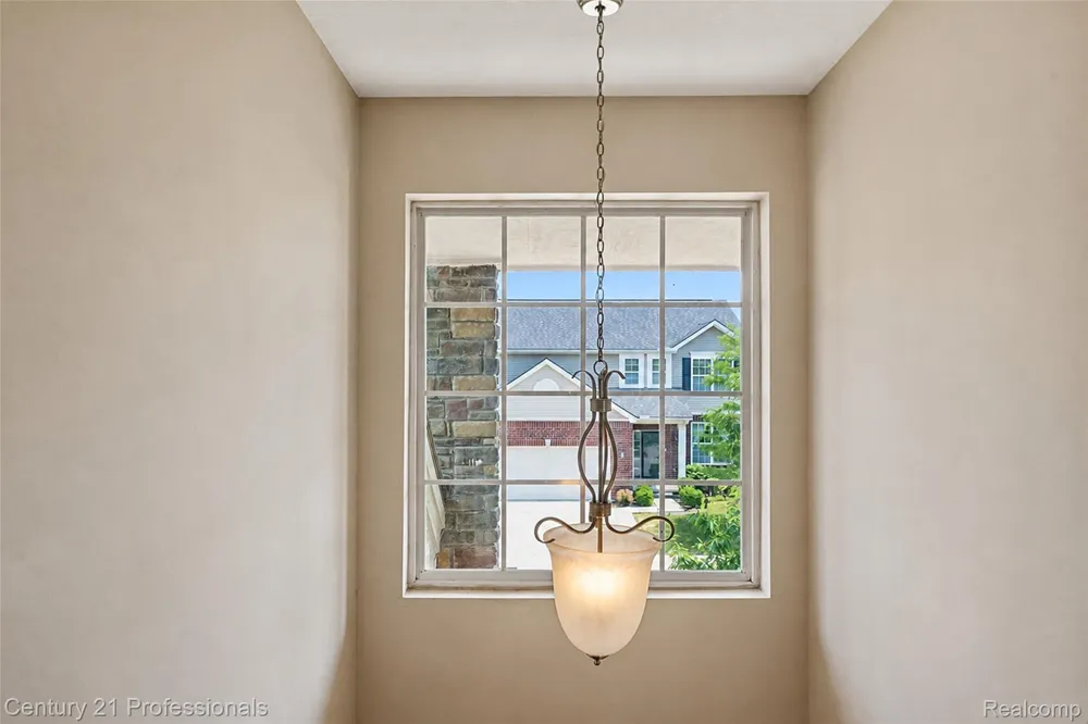 27089 Maxwell Court Novi City, MI 48374