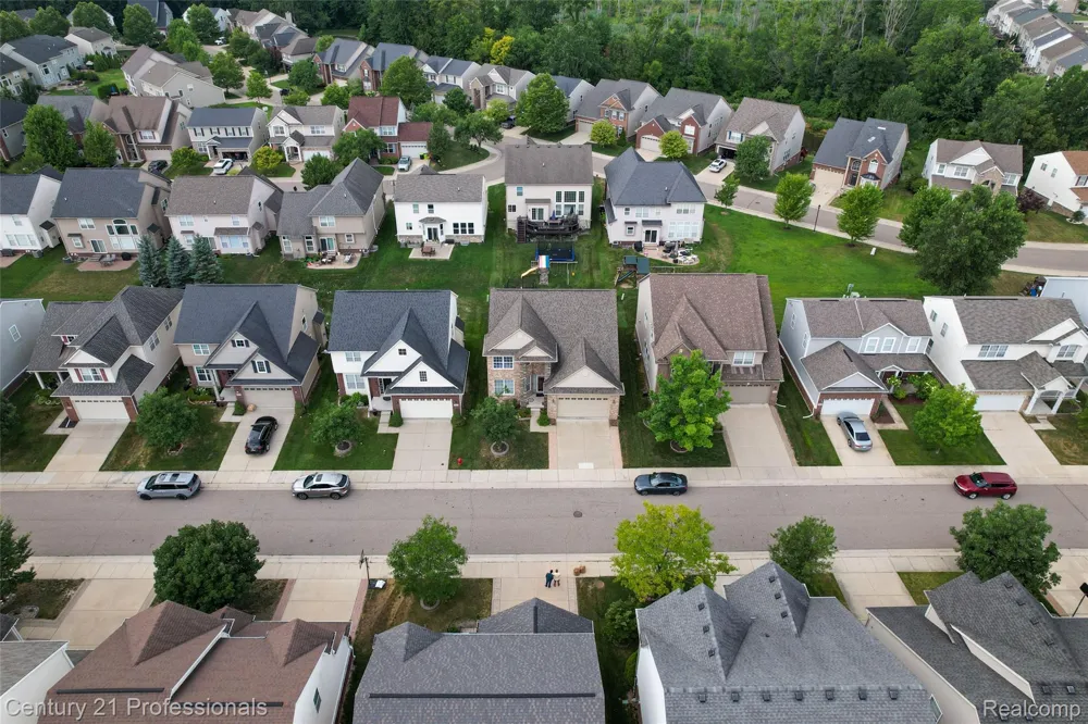 27089 Maxwell Court Novi City, MI 48374