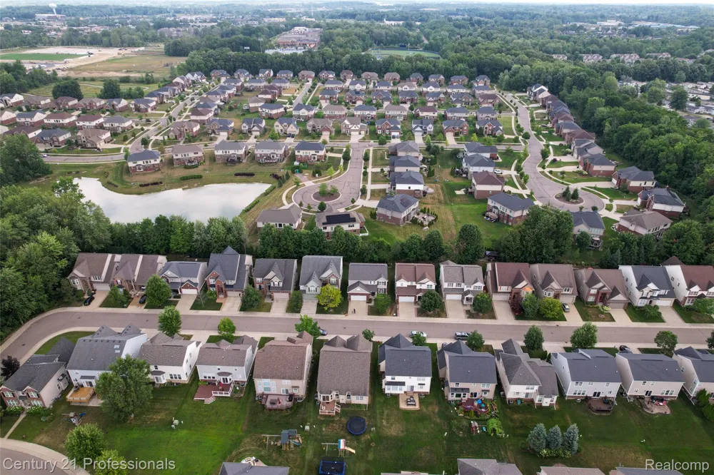 27089 Maxwell Court Novi City, MI 48374