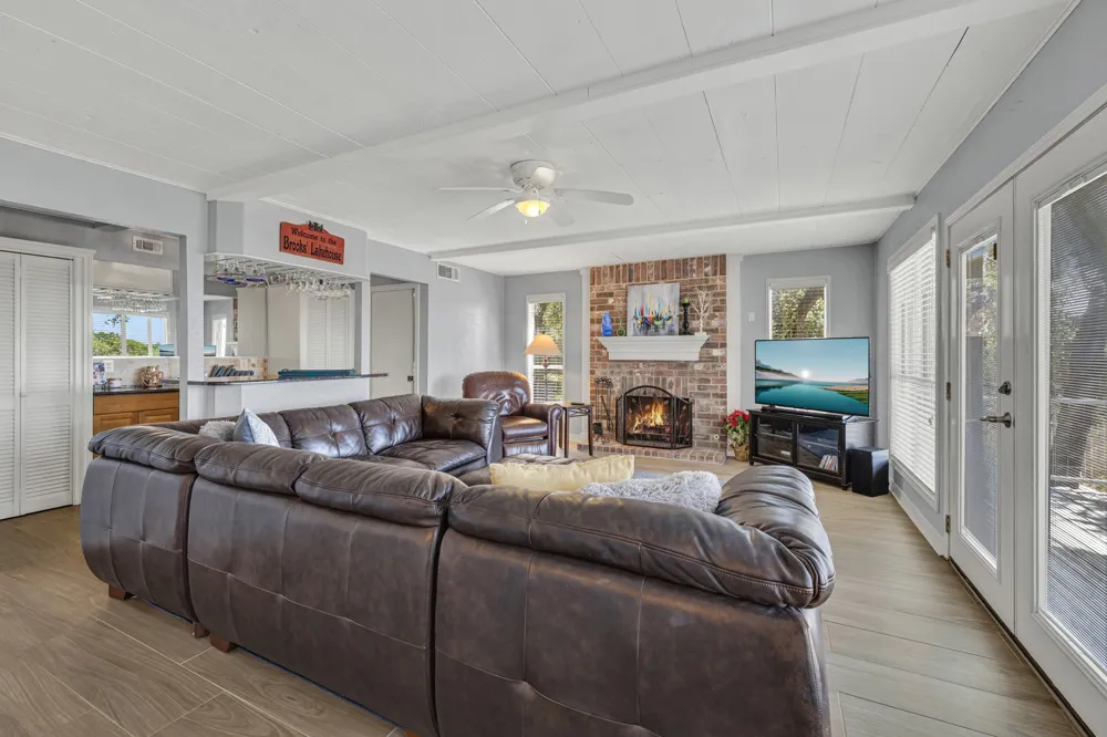 544 Military Drive Canyon Lake, TX 78133