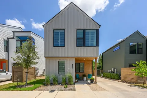 2115 MC FLY STREET