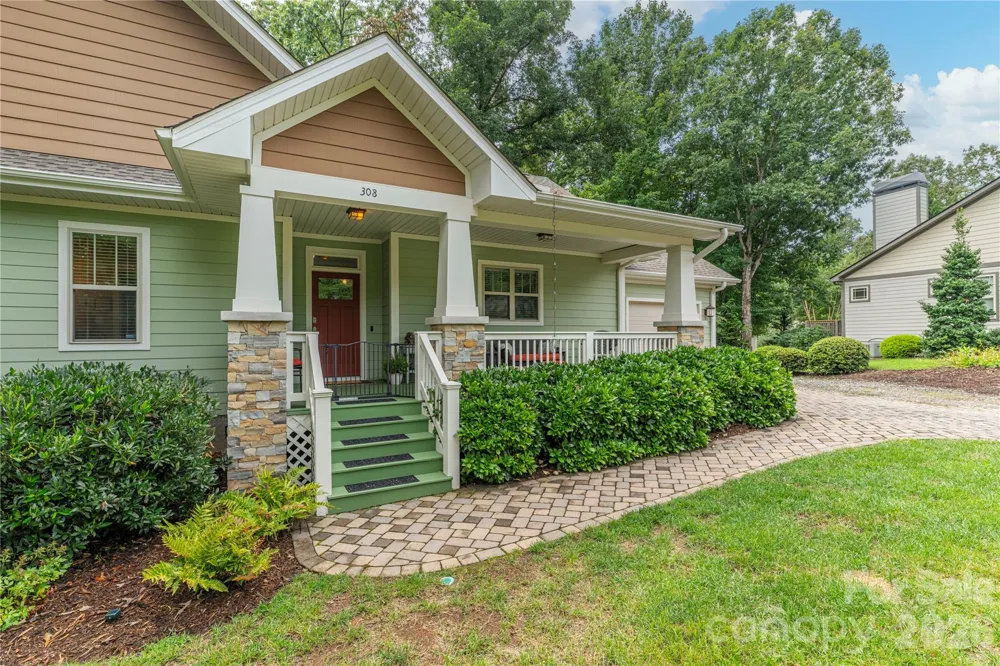 308 Fennel Dun Circle Biltmore Lake, NC 28715