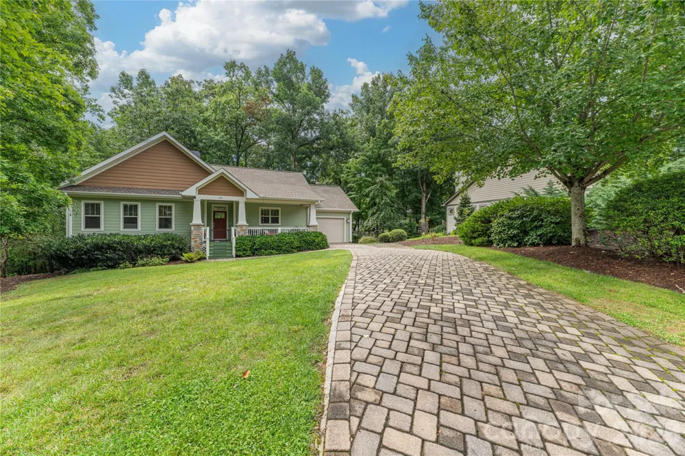 308 Fennel Dun Circle Biltmore Lake, NC 28715