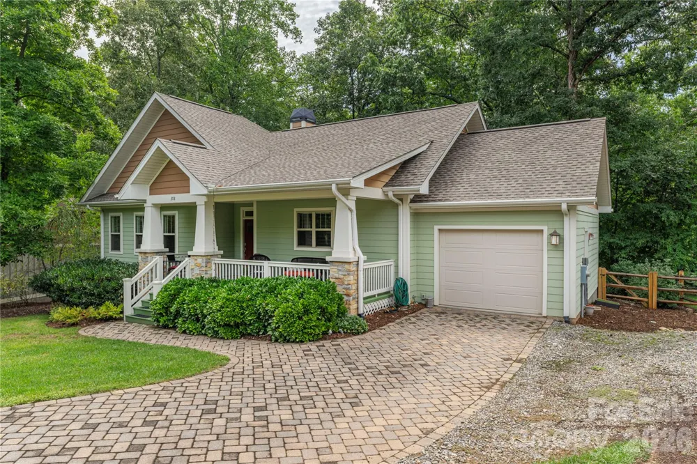 308 Fennel Dun Circle Biltmore Lake, NC 28715