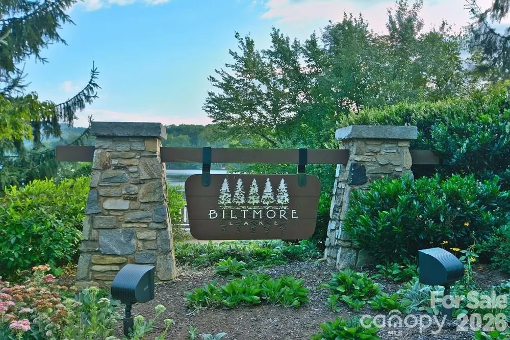 308 Fennel Dun Circle Biltmore Lake, NC 28715