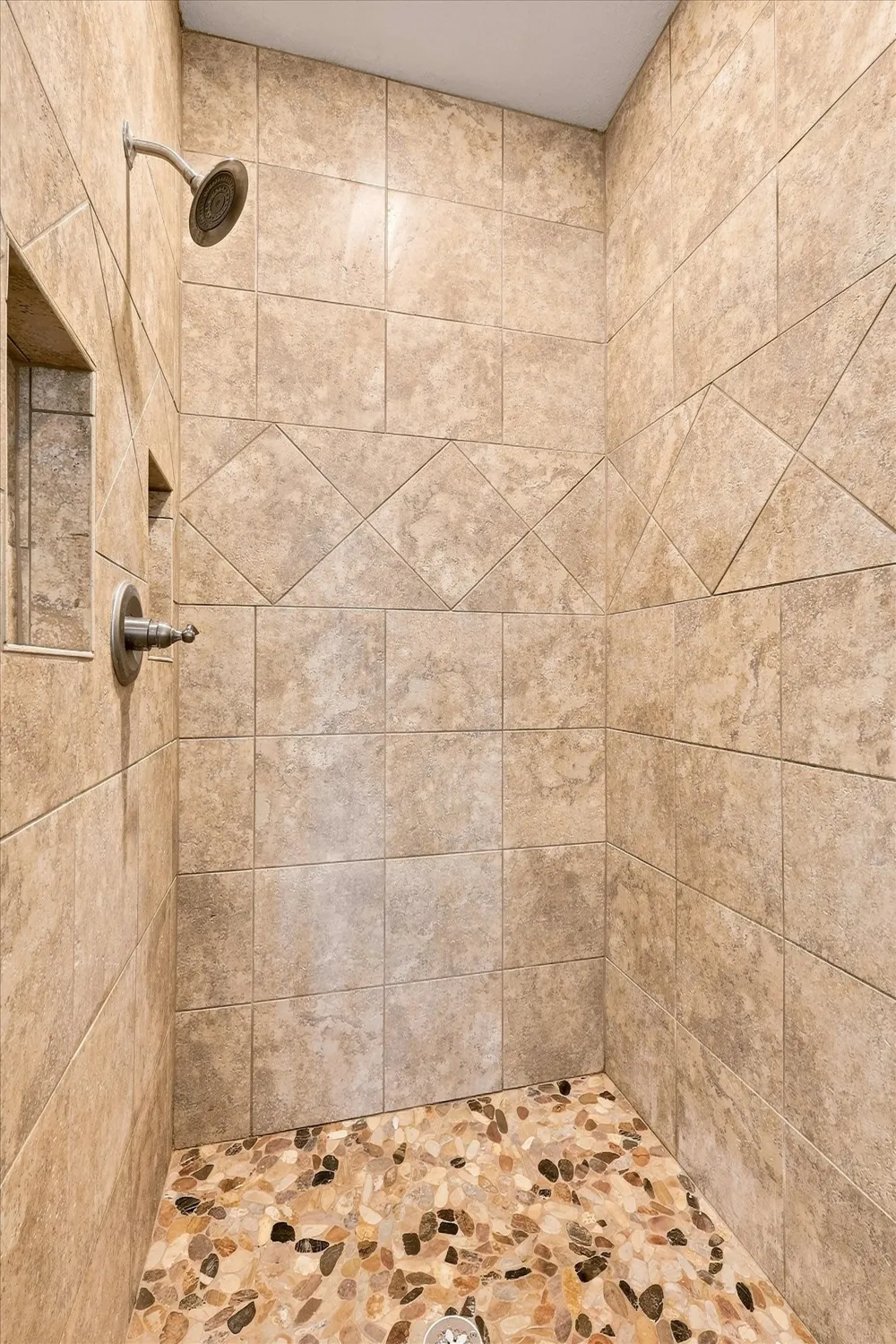 14008 Cromer Drive Newark, TX 76071