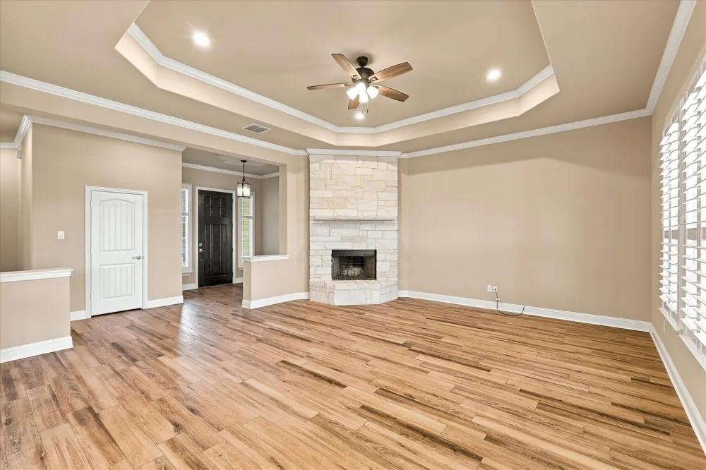 14008 Cromer Drive Newark, TX 76071