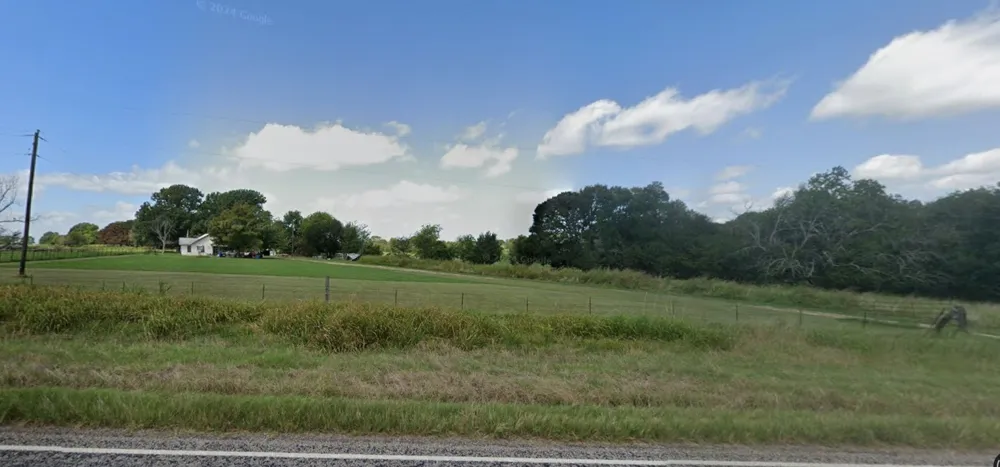2020 Farm Road 909 Clarksville, TX 75426