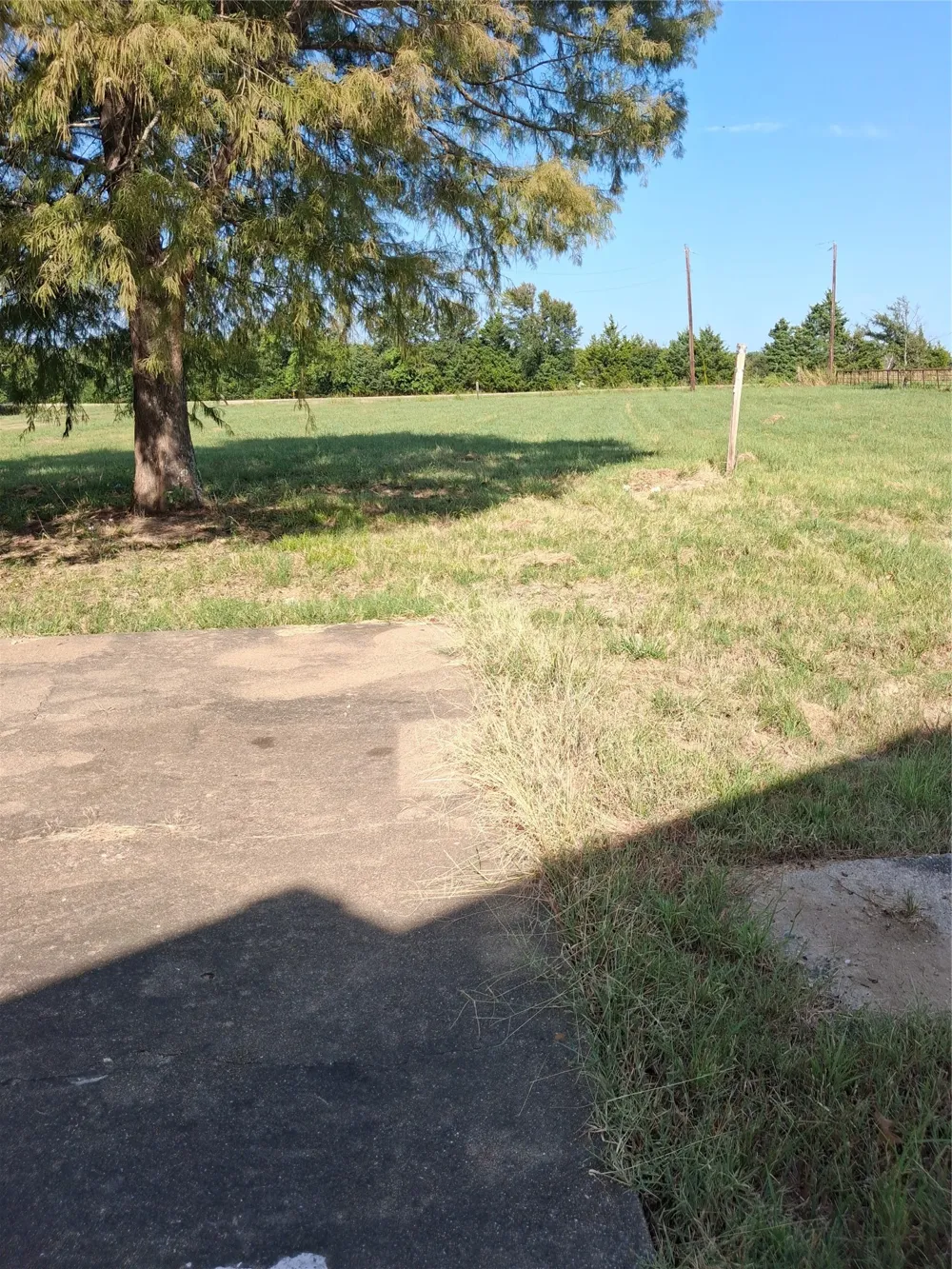 2020 Farm Road 909 Clarksville, TX 75426