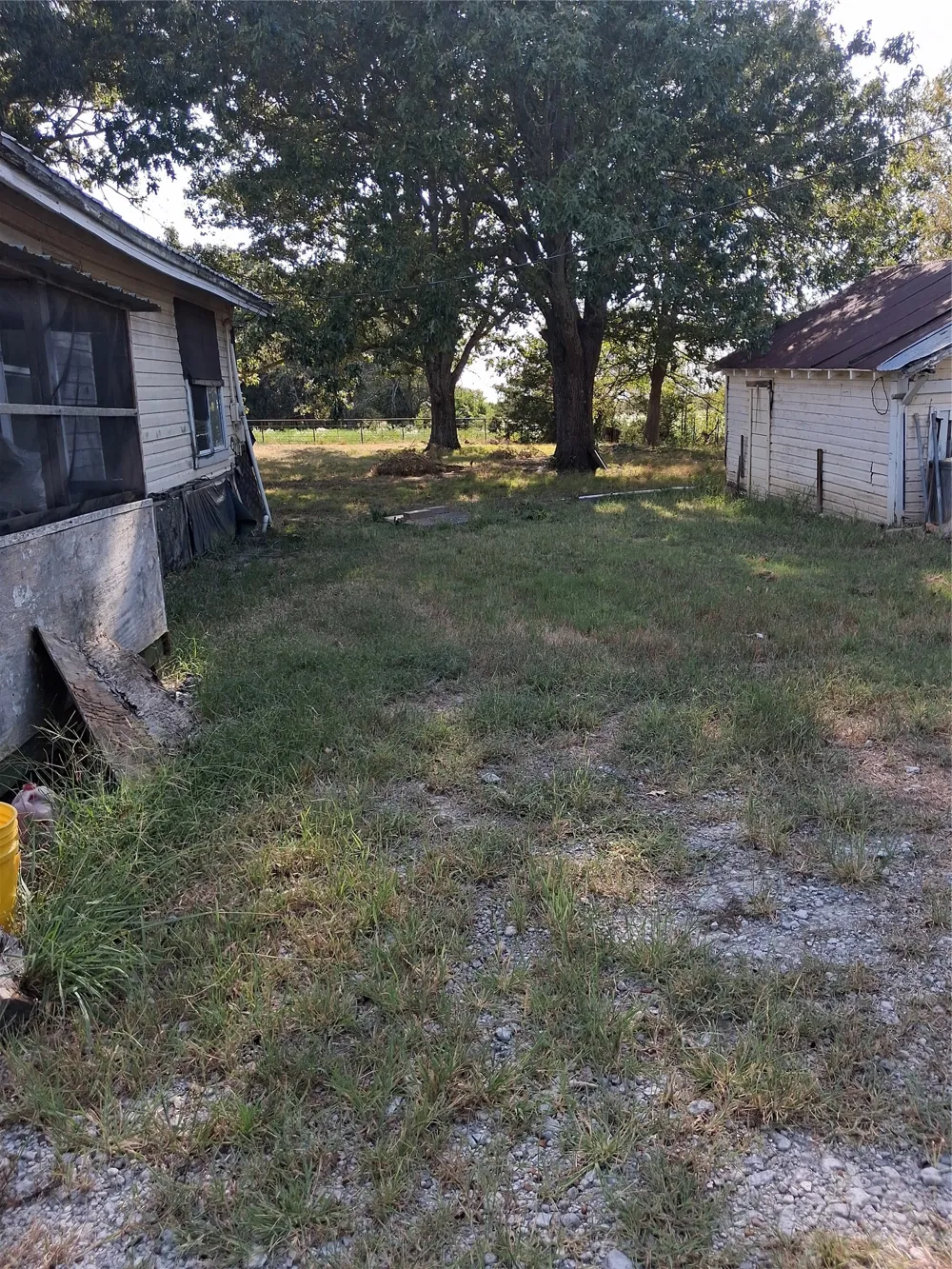 2020 Farm Road 909 Clarksville, TX 75426