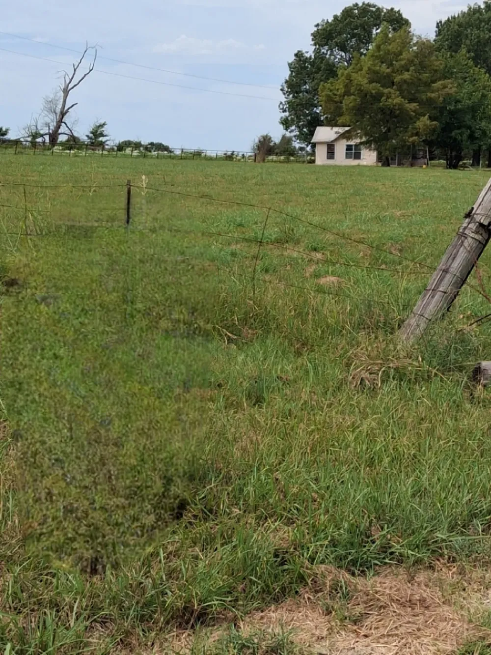 2020 Farm Road 909 Clarksville, TX 75426