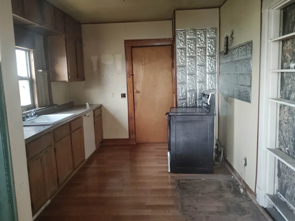 2020 Farm Road 909 Clarksville, TX 75426