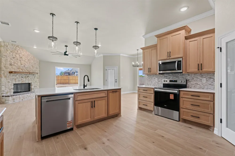 1408 Tahonta Drive Hewitt, TX 76643