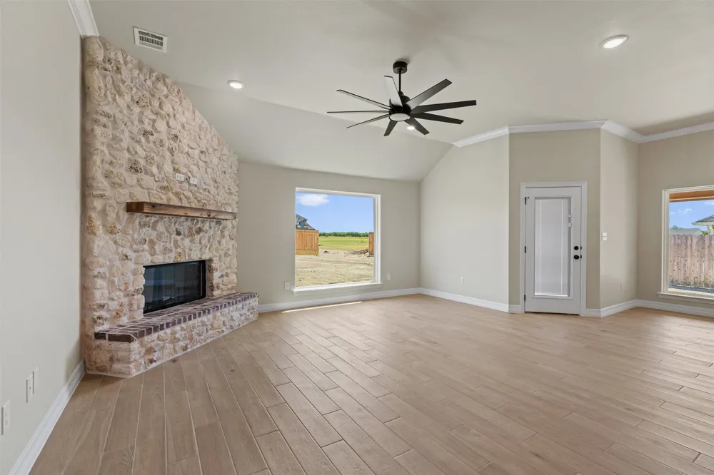 1408 Tahonta Drive Hewitt, TX 76643