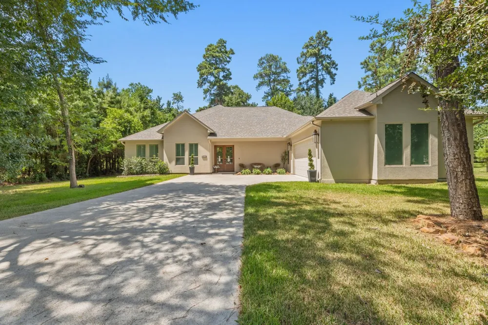 25127 E Tara Plantation Drive E Tomball, TX 77375