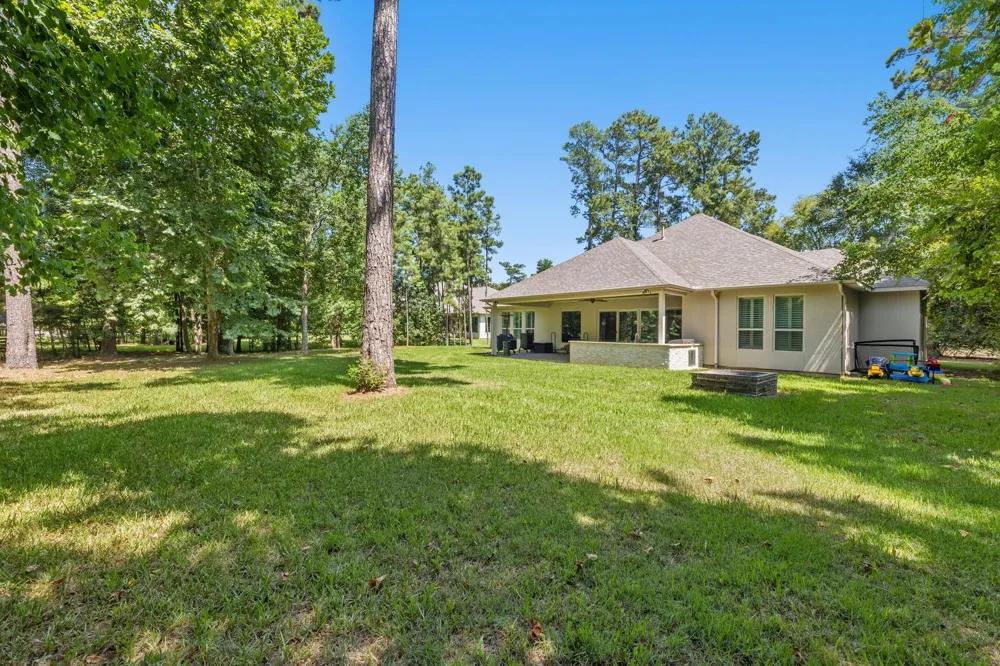 25127 E Tara Plantation Drive E Tomball, TX 77375